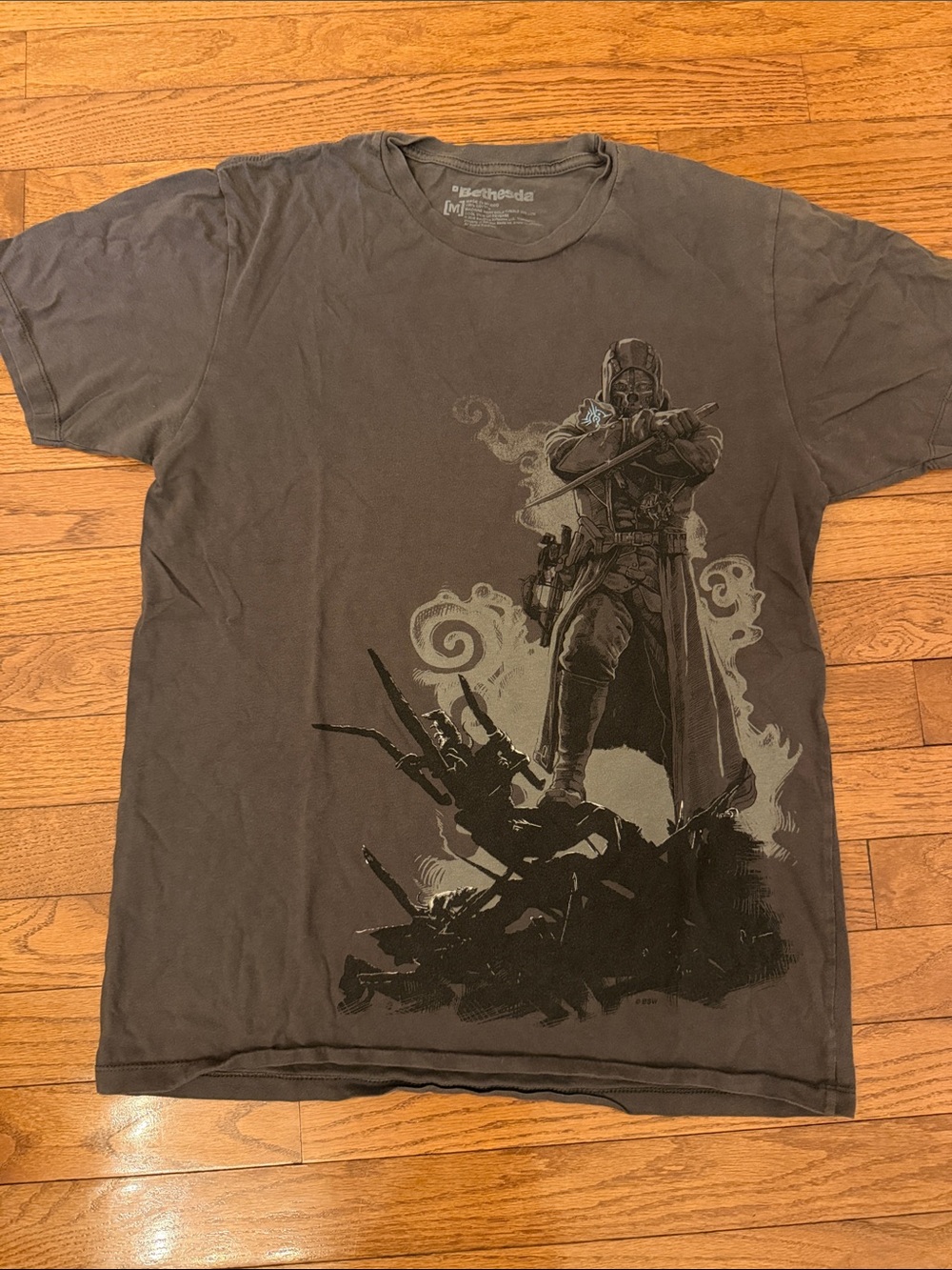 Men's Graphic Short Sleeve Tee in Charcoal with Front Illustration